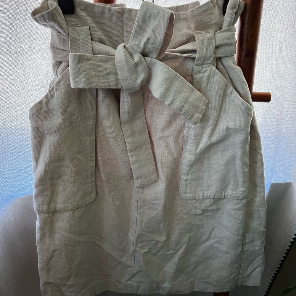 H&M Paper-bag Waist Linen Skirt with Pockets!